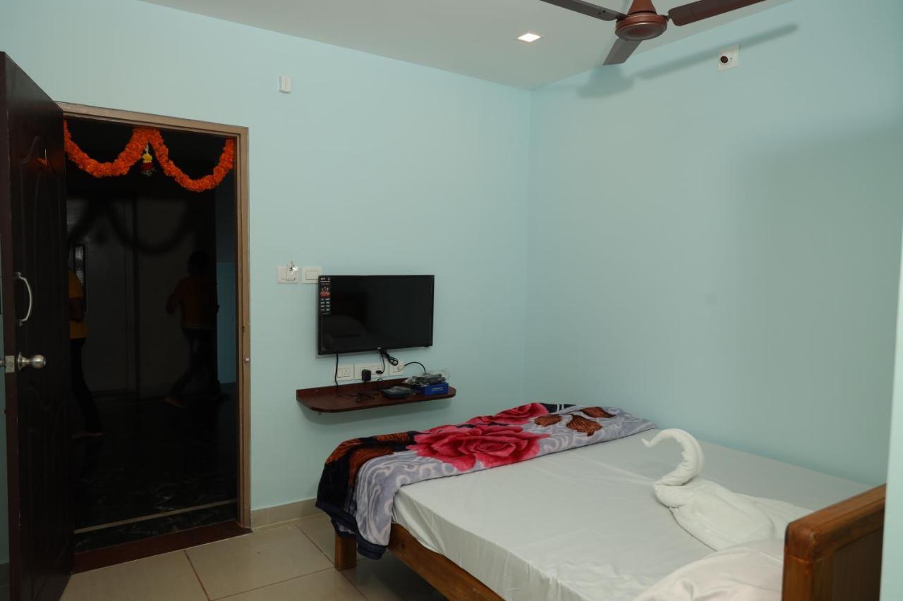 Shree Manjushree Residency Hotel Удупи Екстериор снимка